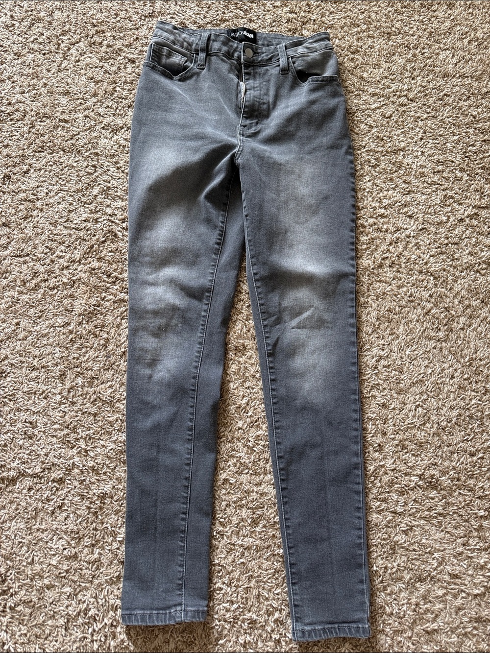 Fashion Nova Women’s Grey Skinny Jeans